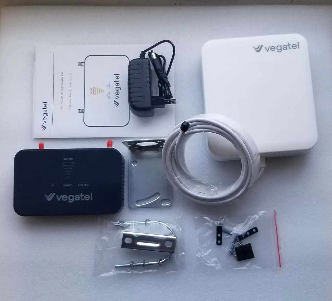 Комплект усиления сотовой связи VEGATEL PL-1800/2100 kit(R91189)