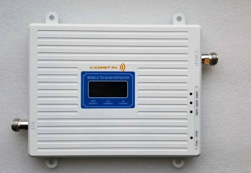 Репитер Coax Digital White3 900/1800/2100 МГц