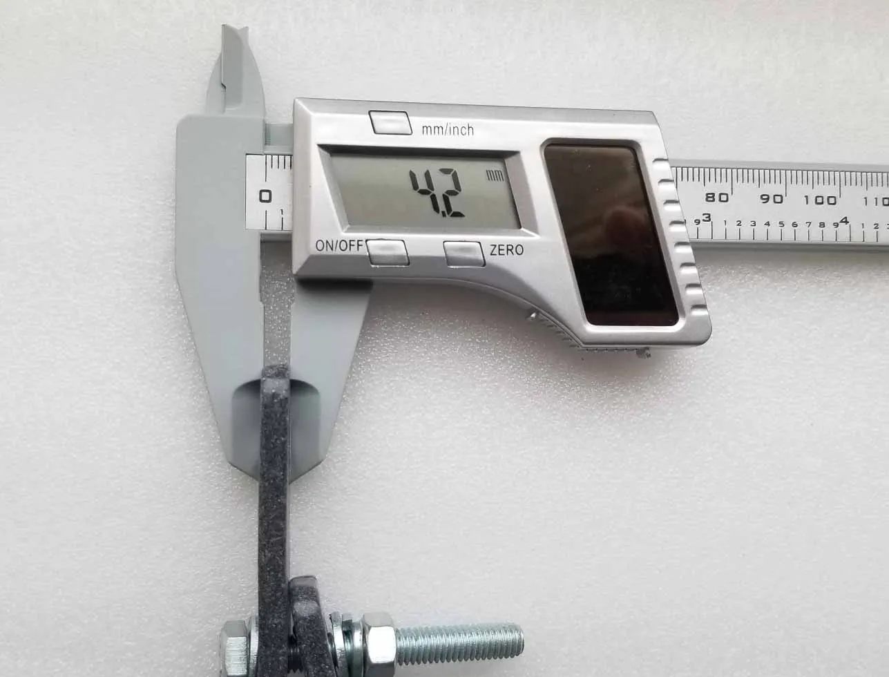 Фиксатор растяжек RAST