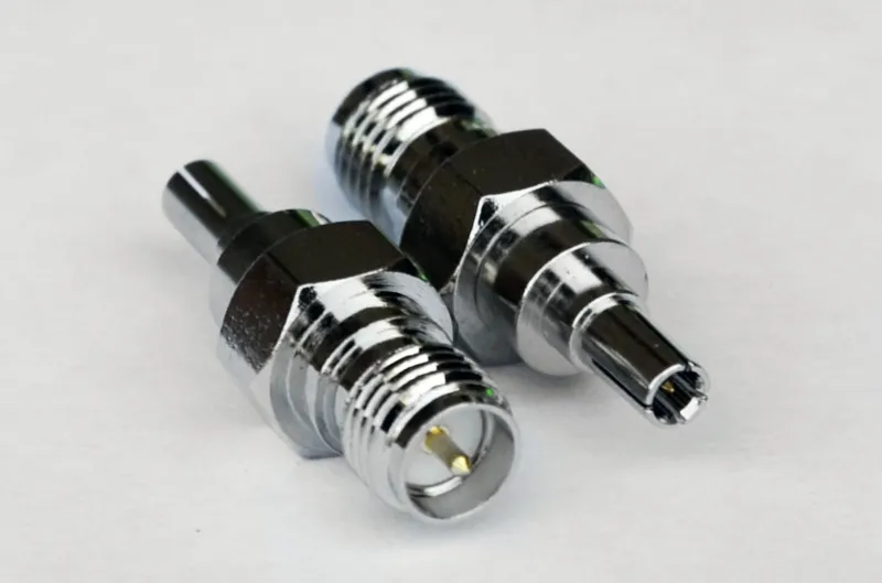 Переходник жёсткий  CRC-9 - RP SMA female